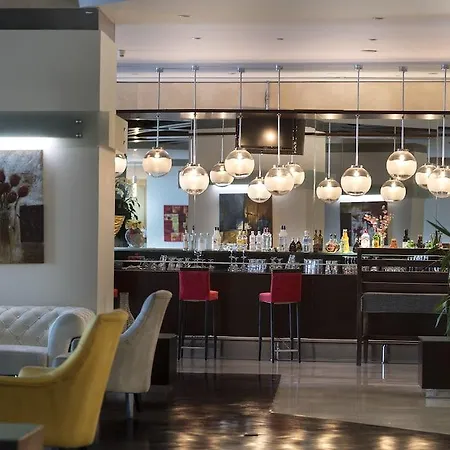 Grand Hotell